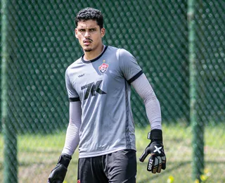 Goleiro é vetado pelo DM e desfalca o Vitória contra o Fluminense