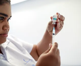 HPV: Adolescentes podem se vacinar gratuitamente até dezembro