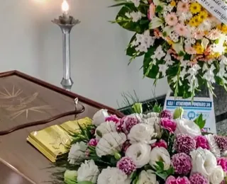 Jovem aparece vivo durante próprio funeral e deixa família em choque