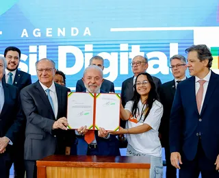 Lula sanciona lei contra adultização infantil nas rede sociais