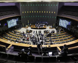 PEC da Blindagem: exigência de votação secreta é retirada do texto