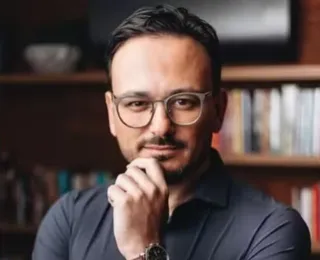 Polícia apura supostos crimes sexuais envolvendo professor de Direito