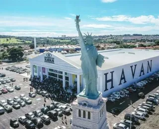 Valor impressionante! Revelado quanto custa a estátua da Havan