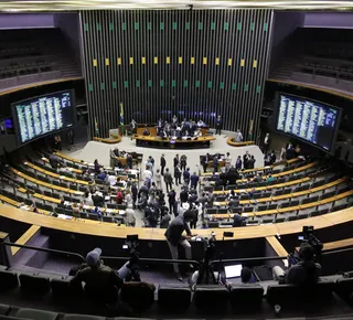 PEC da Blindagem: exigência de votação secreta é retirada do texto - Imagem