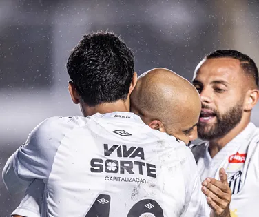 Contratado por R$ 32 milhões, ex-Bahia está encostado no Santos - Imagem