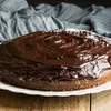 Bolo de chocolate saudável e cremoso com apenas 3 Ingredientes - Imagem