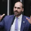 Eduardo Bolsonaro ataca Tarcísio e se lança candidato ao Planalto - Imagem