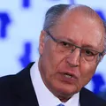 Alckmin convoca reunião de emergência após operação no Rio de Janeiro imagem