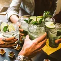 Além da cerveja: essas 4 bebidas combinam com o churrasco e não estufam imagem