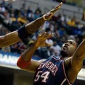 Aos 54 anos, morre astro que fez história na NBA imagem