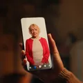 App polêmico promete “ressuscitar” parentes e divide opiniões imagem
