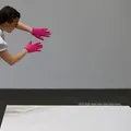Artista vende escultura invisível feita de ar e espírito por R$ 87 mil imagem