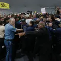 COP30: tentativa de invasão em protesto deixa segurança ferido imagem