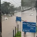 Caos: chuva forte deixa Lauro de Freitas paralisada e carros submersos imagem