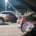 Carros se envolvem em engavetamento na Paralela; imagem impressiona imagem
