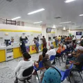 Cartão de crédito e desemprego: por que o endividamento das famílias bateu recorde imagem
