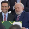 Celso Sabino 'desafia' União Brasil e reafirma apoio a Lula em Belém imagem