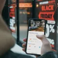 É laranjada! Veja os 5 golpes mais comuns na Black Friday imagem