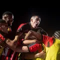 Embolou tudo! Vitória reage e Z-4 vira drama para metade da Série A imagem