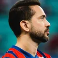 Everton Ribeiro volta a ser titular pela primeira vez após câncer imagem
