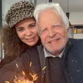 Filhos de Cid Moreira tomam atitude contra viúva e denunciam homofobia imagem