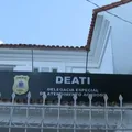 Gestora de abrigo é presa suspeita de maus-tratos contra idosa imagem