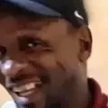 Homem é morto com 20 facadas após se perder na saída de culto imagem