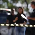 Homem morre após usar mãe e filha como escudos em abordagem policial imagem