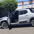 Homem morre e mulher fica ferida em ataque a tiros a carro na Bahia imagem