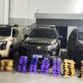 Homens são flagrados com quase 200 kg de drogas em carro de luxo imagem
