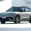 Hyundai lança carro elétrico e entra na disputa com BYD e Geely imagem