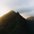 Imagem de santa aparece misteriosamente em montanha e intriga web imagem