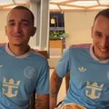 João Gomes aparece soltinho ao lado da esposa em jantar: “Tá Bebinho” imagem