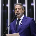 Lira rejeita maioria das emendas no projeto de isenção do IR imagem