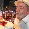 Lula convida Trump para comer bolo de aniversário; entenda imagem