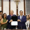 Maior prêmio da Alba é entregue a presidente da UPB em sessão especial imagem