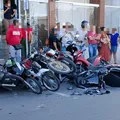 Motorista passa mal ao volante e atropela duas pessoas na Bahia imagem