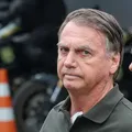 O que é prisão domiciliar humanitária, pedida pela defesa de Bolsonaro imagem