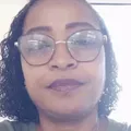 Professora é encontrada morta dentro de casa; marido é suspeito imagem