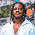 Racismo no futebol não vai acabar porque é lucrativo manter o silêncio imagem