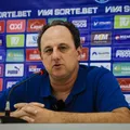 Rogério Ceni: "Arbitragem desastrosa é padrão em alguns lugares" imagem