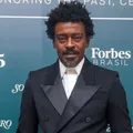Seu Jorge é o convidado do Conversa Brasileira na A TARDE FM imagem