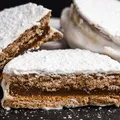 Sobremesa cremosa e fácil: aprenda a fazer palha italiana na travessa imagem