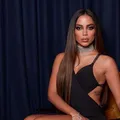 Sócia de bicheiro? Anitta rompe o silêncio sobre polêmica com camarote imagem