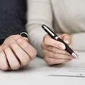 Tá solteiro? Você não está sozinho: número de baianos sem união cresce imagem