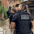 Traficante se joga de prédio para tentar fugir da polícia na RMS imagem