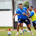Zagueiros treinam no campo em reapresentação do Bahia; saiba mais imagem