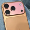 iPhone 17: usuários relatam desbotamento e mudança de cor imagem