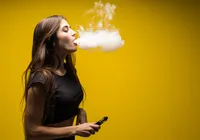 Alerta OMS: 15 milhões de adolescentes usam cigarros eletrônicos imagem