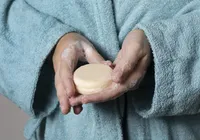 Anvisa proíbe venda de sabonete amado por brasileiros